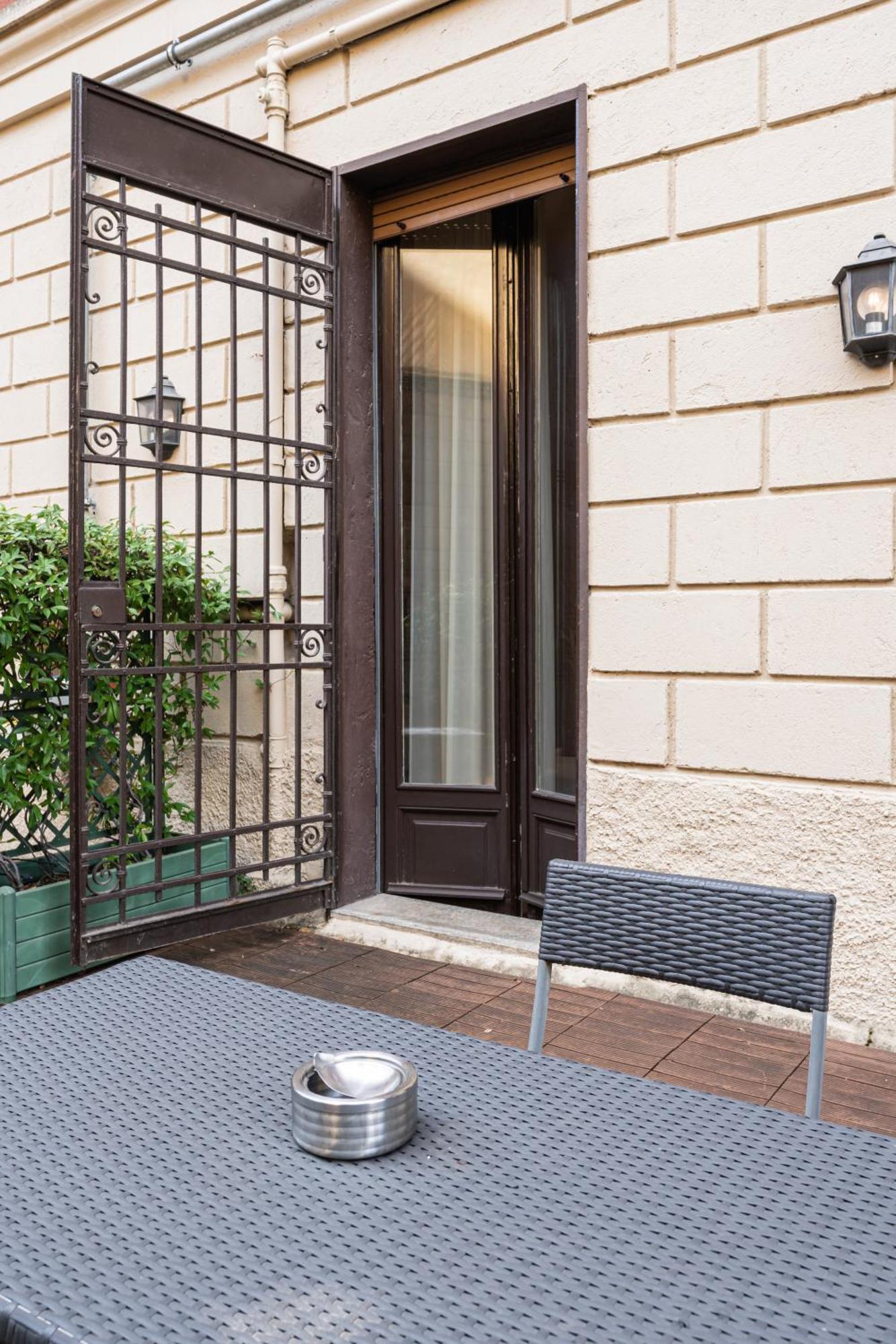 Crocetta Traviata Bilocale I Piano - Mirable Pm Apartment